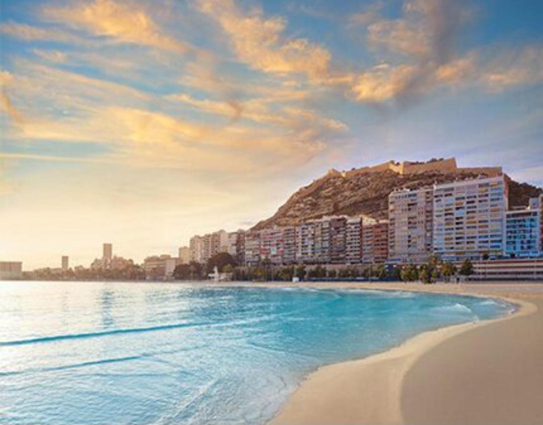 The Train Office Estudio 01 Apartment Alicante